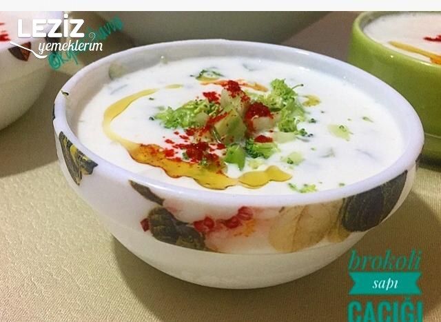 Brokoli Sapı Cacığı
