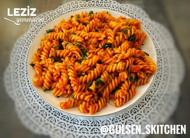 Kuru Soğanlı Enfes Makarna