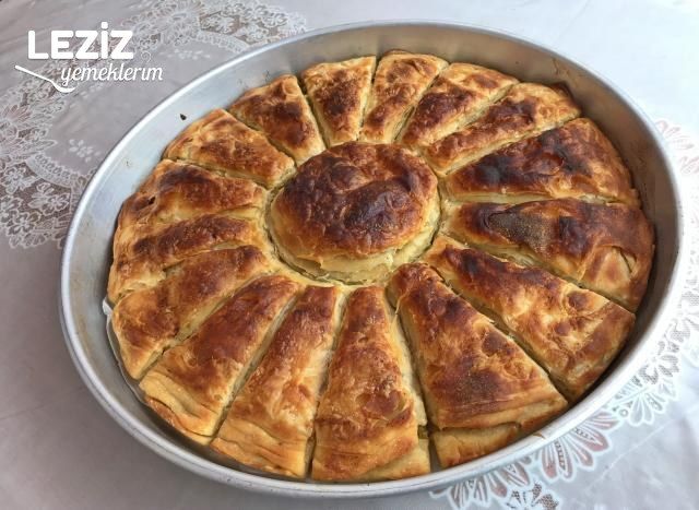 Pırasalı Arnavut Böreği