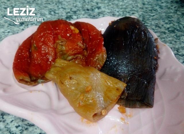 Zeytinyağlı Kuru Dolma Nasıl Yapılır?