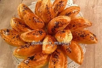 Mayalı Kıymalı Poğaça