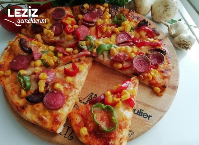 Ev Yapımı Pizza Nasıl Yapılmalı