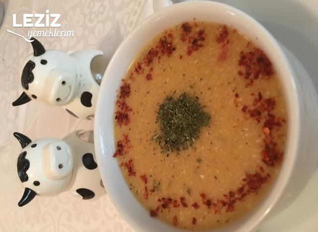 Yoğurt Soslu Mercimek Çorbası