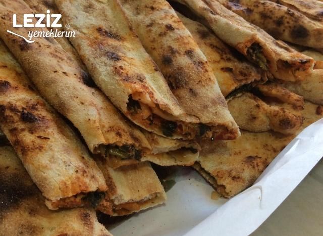 Ispanaklı Pide Nasıl Hazırlanır