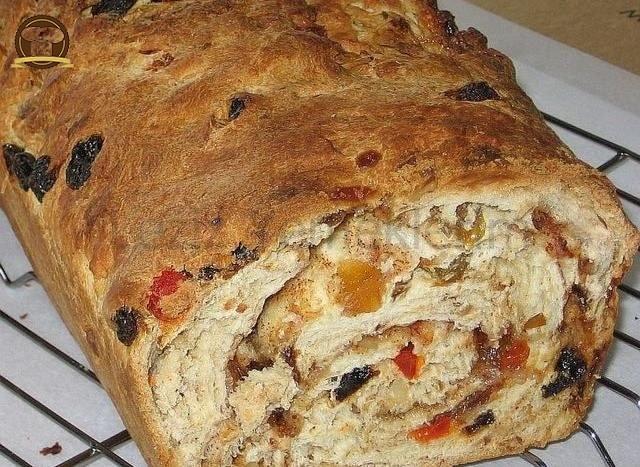 Tatlı Yılbaşı Ekmeği
