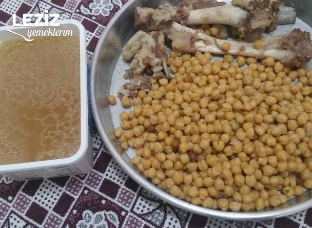Et Suyu Nasıl Hazırlanır, Etli Nohut Nasıl Pişirilir?