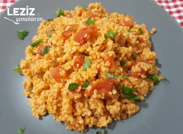 Domatesli Bulgur Pilavı Nasıl Yapılmalı?
