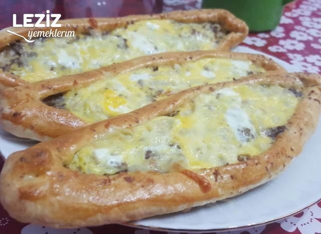 Kıymalı Kaşarlı Pide Nasıl Yapılır?