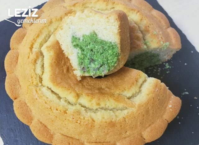 Antep Fıstık Dolgulu Kek
