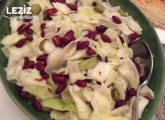 Beyaz Lahana Salatası Yapımı
