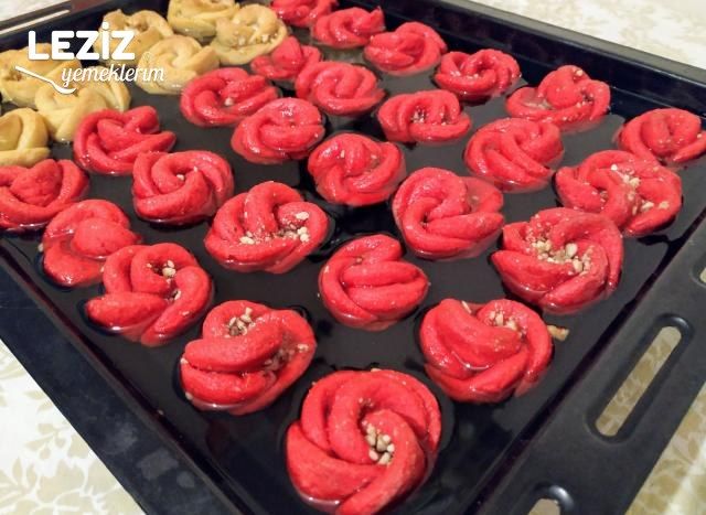 Kırmızı Gül Tatlısı Tarifi