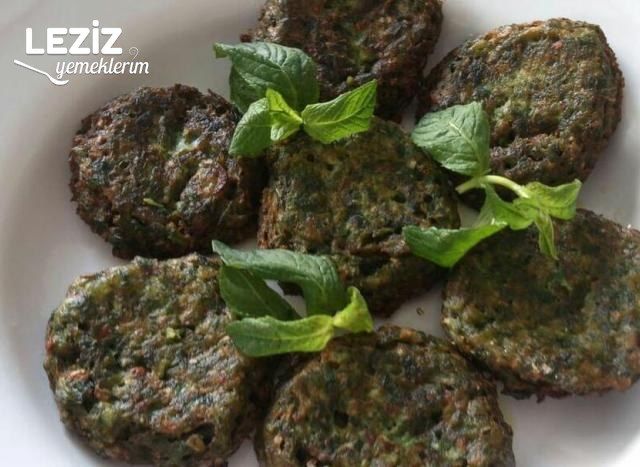 Mutfak Robotunda Yeşil Omlet