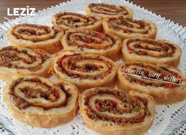 Nefis Lahmacun Böreği Tarifi