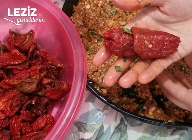 Etli Kuru Biber Dolması