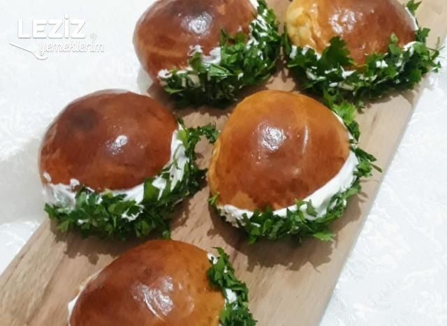 Saçaklı (Sakallı) Poğaça