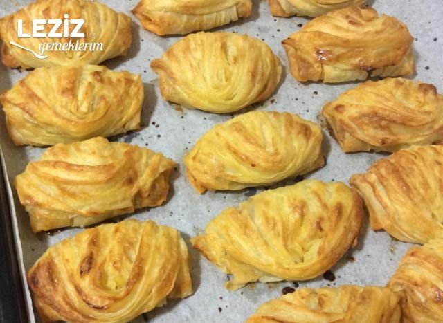 Yufkayla Midye Börek (Detaylı Resimli Anlatım)