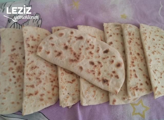 Tavada Zeytinli Kıymalı Gözleme
