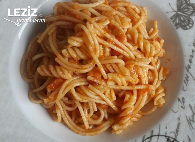 Soslu Makarna Tarifi