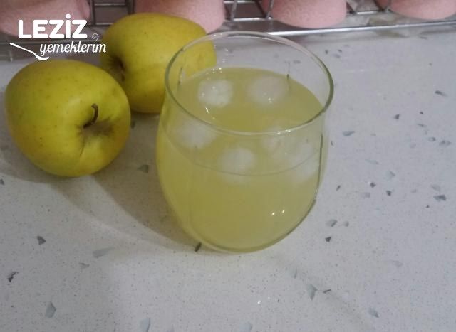 Elma Suyu (Nektarı) Ev Yapımı