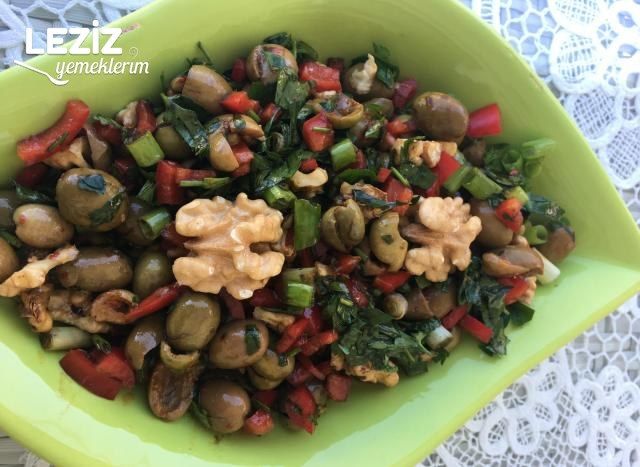 Zeytin Salatası Nasıl Yapılır?