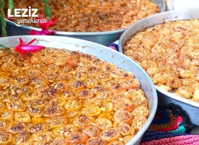 Kadayıflı Sarma Baklava