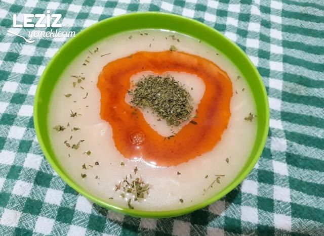 Sarımsaklı Un Çorbası Nasıl Yapılır?