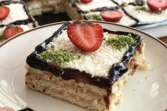 Bisküvili Pasta Tarifi (Aşama Fotoğraflı Anlatım)