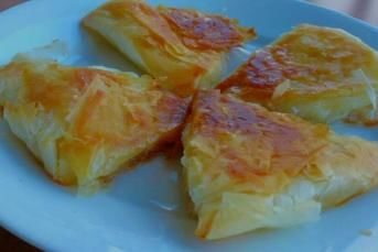 Ballı Börek