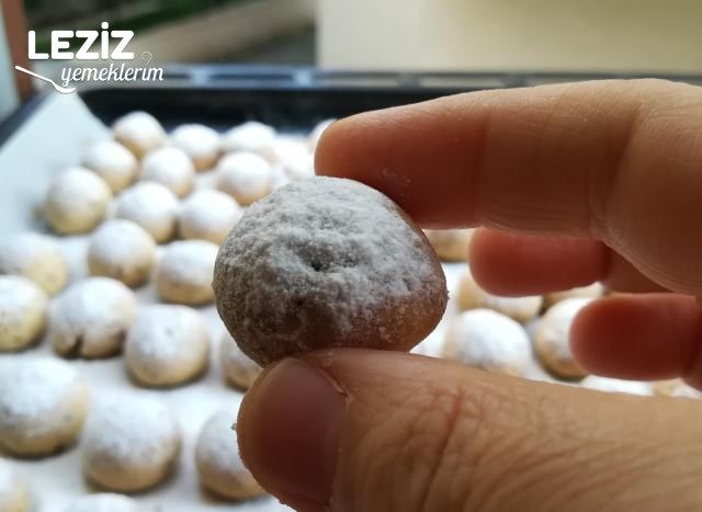 Kavrulmuş Susamlı Fındıklı Kurabiye