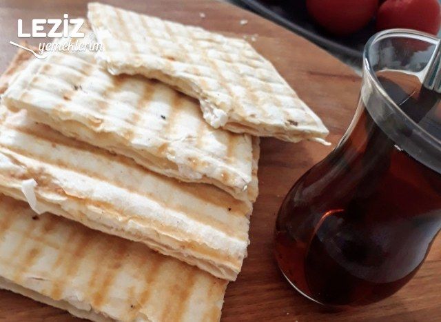 Tost Makinasında Kolay Gözleme