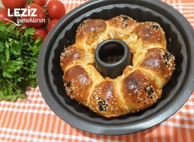 Maden Sulu Kek Kalıbında Poğaça