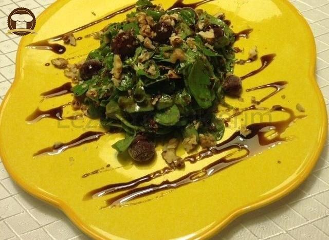Kinoalı, Vişneli Semizotu Salatası