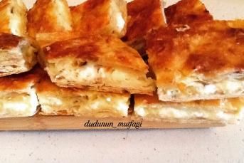 Kolay Peynirli Börek Tarifi