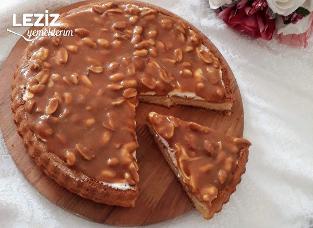 Yer Fıstıklı Karamelli Pasta