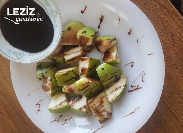 Soslu Elma Tarifi