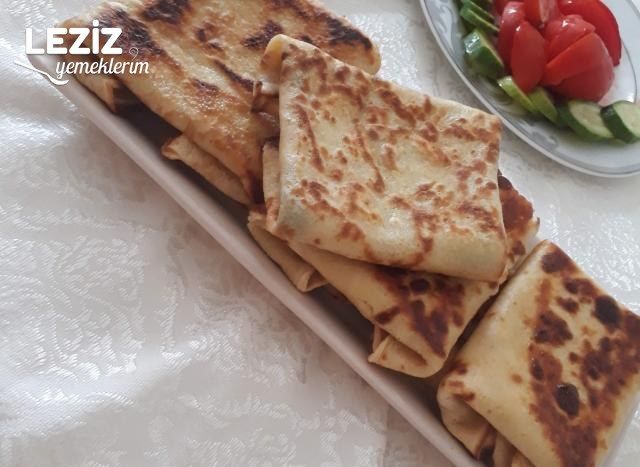 Sucuklu Kaşarlı Krep Bohçası