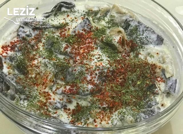 Yoğurtlu Kuru Kabak Ve Patlıcan Salatası