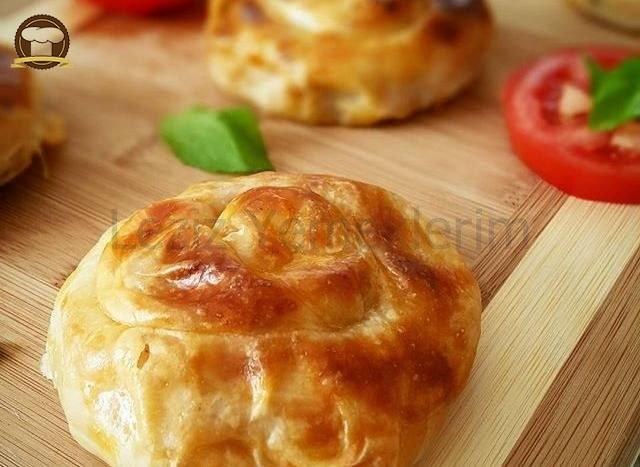 El Açması Gül Böreği
