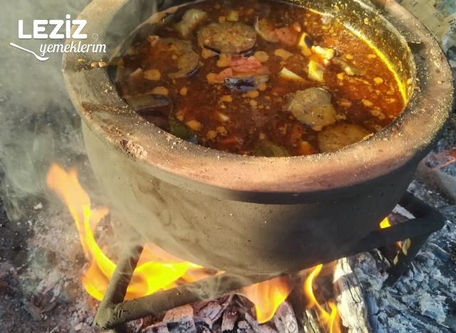 Türlü Güveç Tarifi
