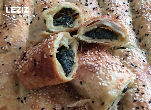 Ispanaklı Peynirli Kesme Börek