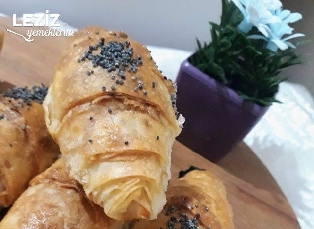 Sodayla Pişen Katmer Börek