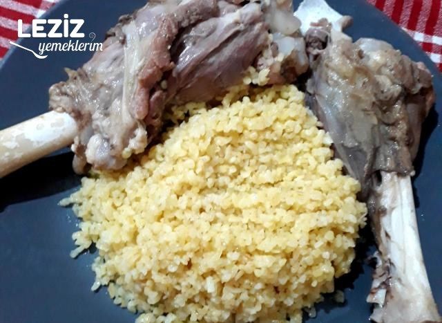 Lokum Gibi Incik Haşlama Ve Çok Lezzetli Sade Bulgur Pilavı