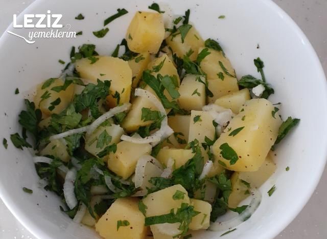 Pratik Patates Salatası
