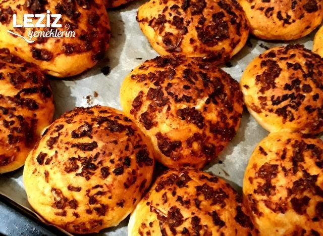 Porsiyonluk Salçalı Acılı Poğaça