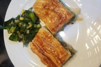 Ispanaklı El Açması Börek Tarifi