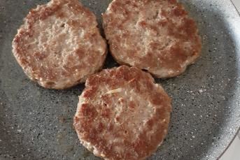Hamburger Köftesi Tarifi