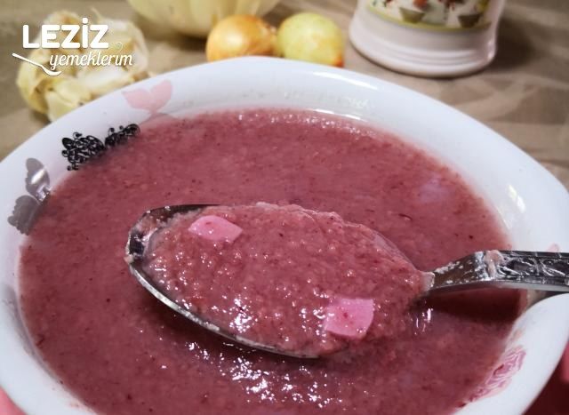 Kızılcık (Kıren) Tarhanası Çorbası