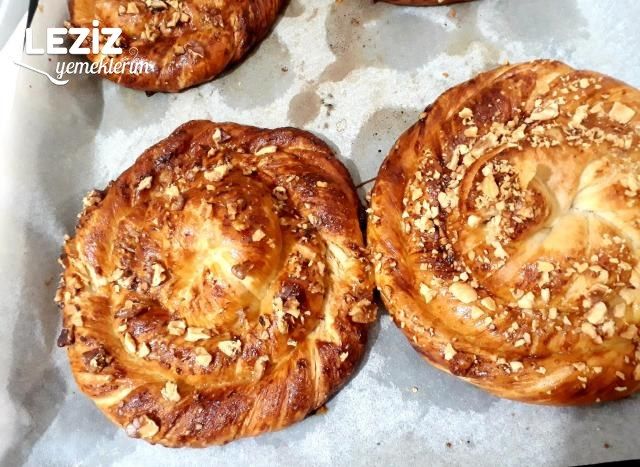 Pastane Usulü Tahinli Çörek