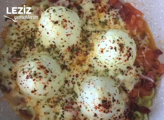 Pastırmalı Kaşarlı Yumurta