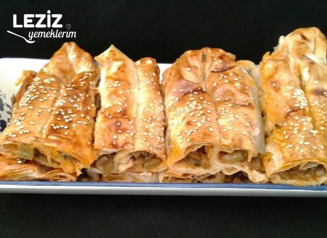 Pazı Sapı İle Börek